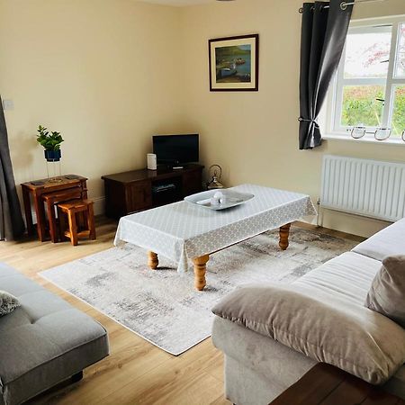 Hillcrest Lodge, Private Apartment On Lough Corrib, Oughterard Голвей Екстер'єр фото
